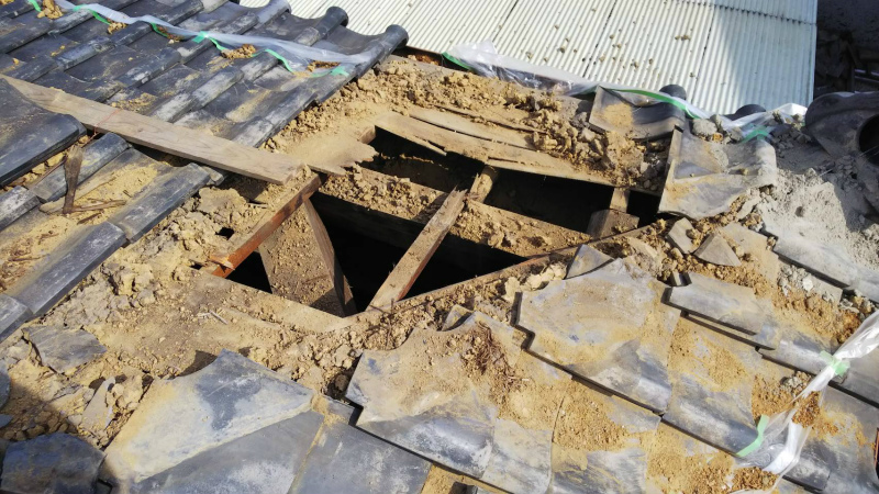 【雨漏り修理】　そろばんの町小野市で屋根工事のご依頼を頂きました。