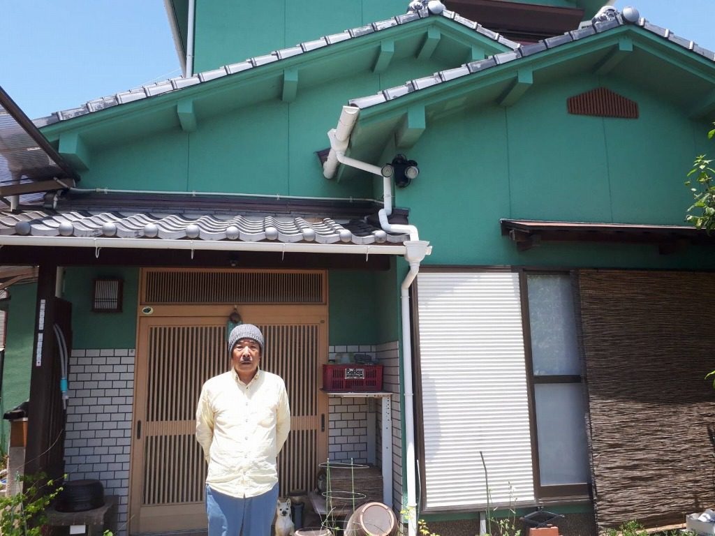 玄関から突然の雨漏り！夜も眠れないくらい不安な日々から解消されました。