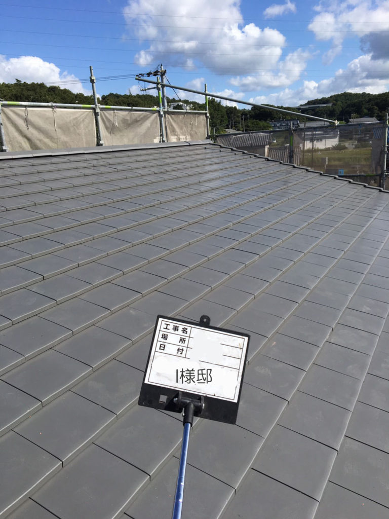 新築 平板瓦 屋根工事 兵庫県三木市 鶴弥 スーパートライ110 クールグレー 葺き工事 ゴムアスルーフィング工事 棟換気 屋根 翔飛工業