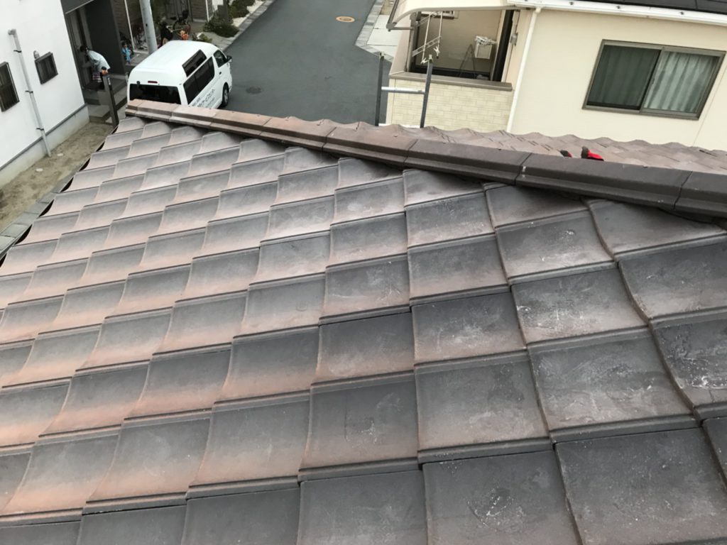屋根瓦を軽量化！耐震対策に軽い素材のルーガに屋根葺き替え