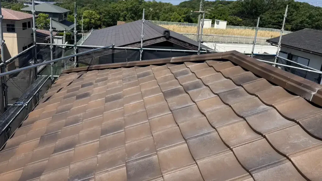 【神戸市須磨区】重い日本瓦をルーガへ葺き替え+雨戸塗装工事|耐震性・耐久性を向上
